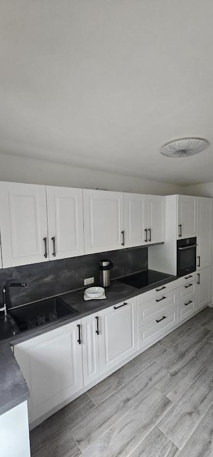 M&L Wohnen 3 Appartement Essen Buitenkant foto