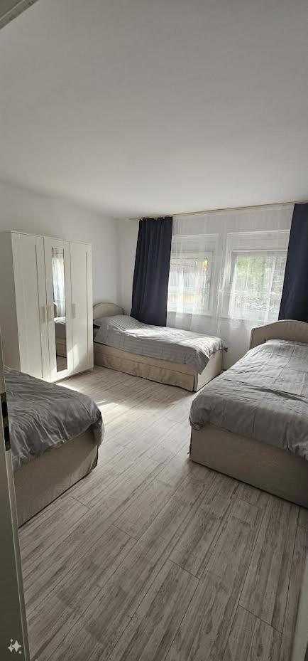 M&L Wohnen 3 Appartement Essen Buitenkant foto